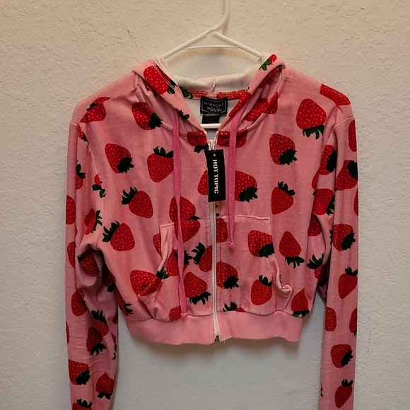Hot Topic Jackets & Blazers - Hot Topic Pink Strawberry Hoodie